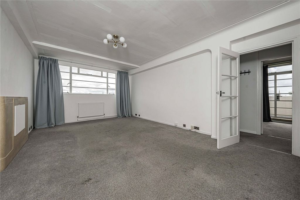 Property photo 2 of 16 Picture No. 04