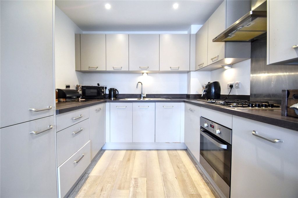 Property photo 2 of 12 Picture No. 05
