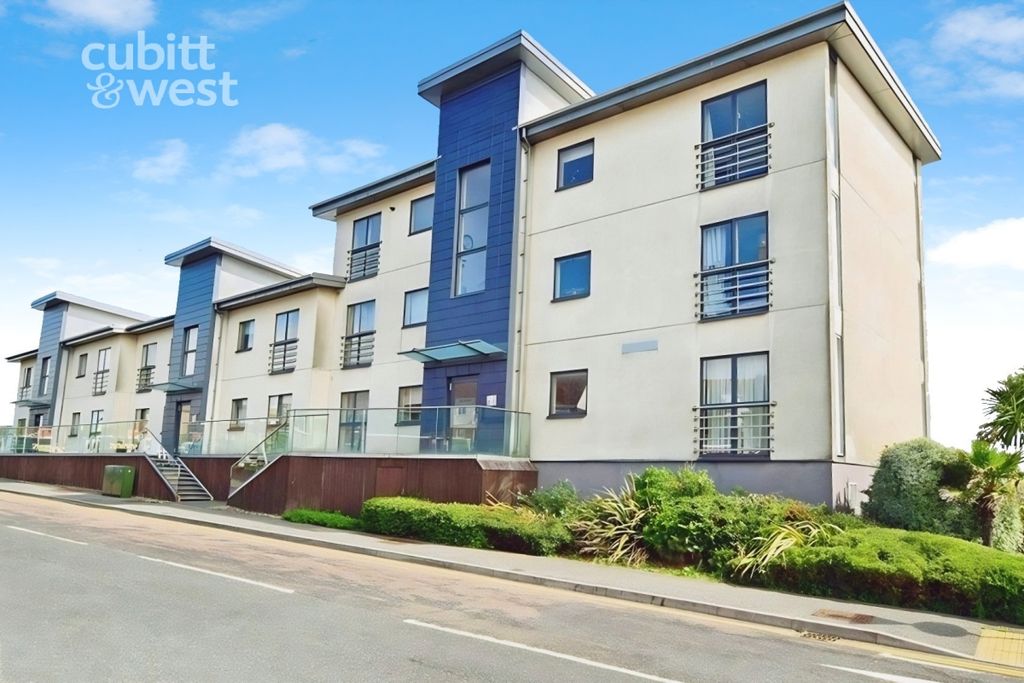 Property photo 1 of 11 External