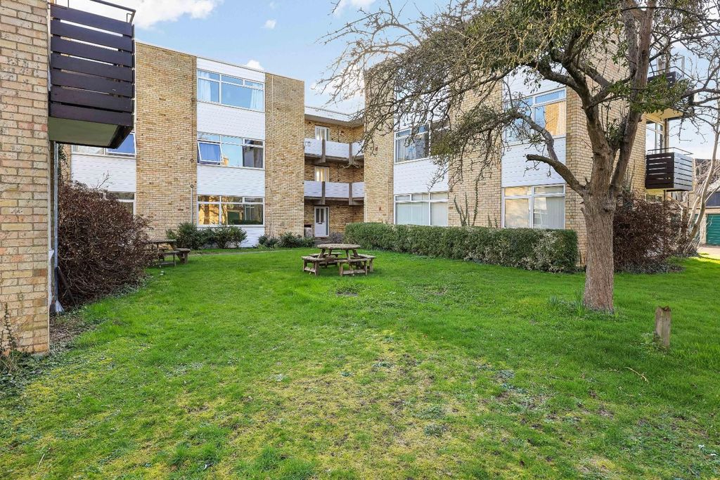 Property photo 1 of 16 Img (16).Jpg