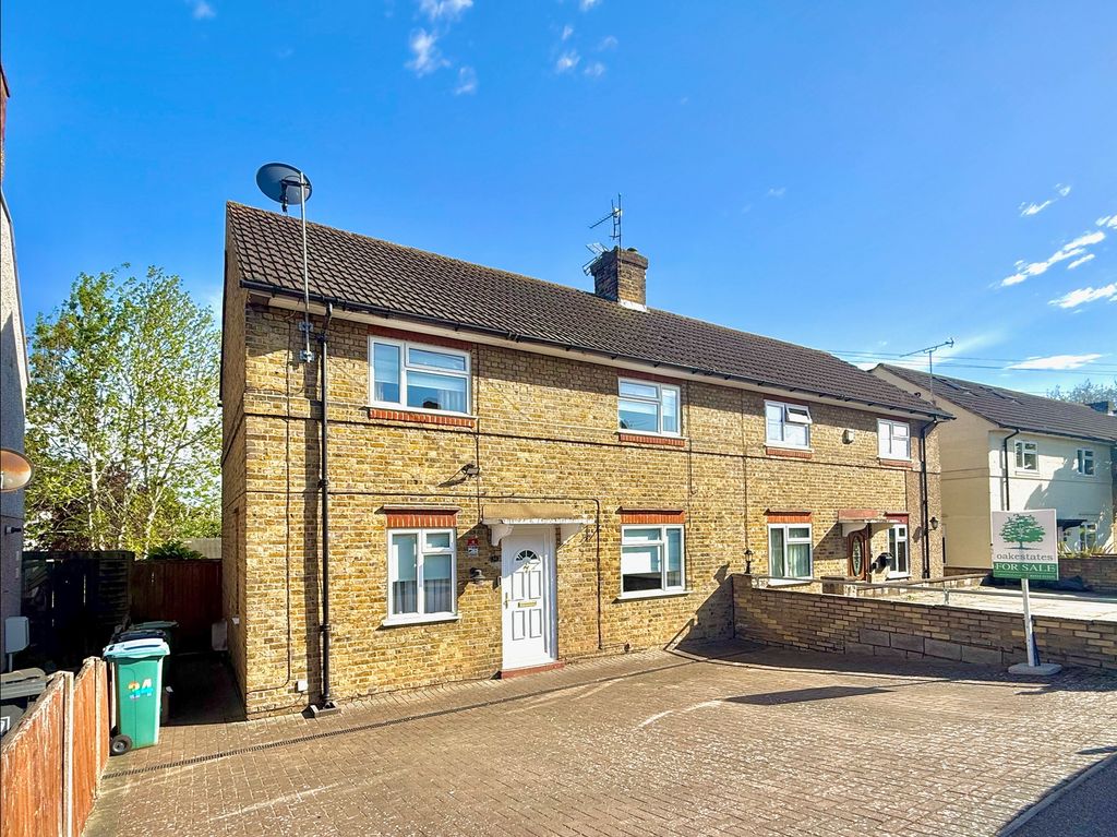 Property photo 1 of 16 External