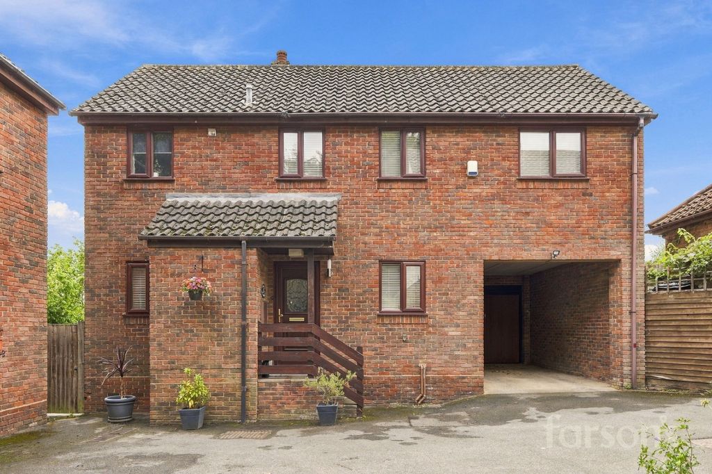 Property photo 1 of 30