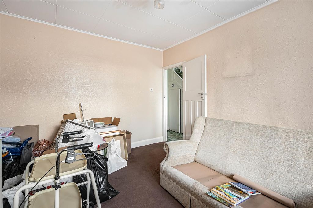 Property photo 3 of 24 10_73723.Jpg