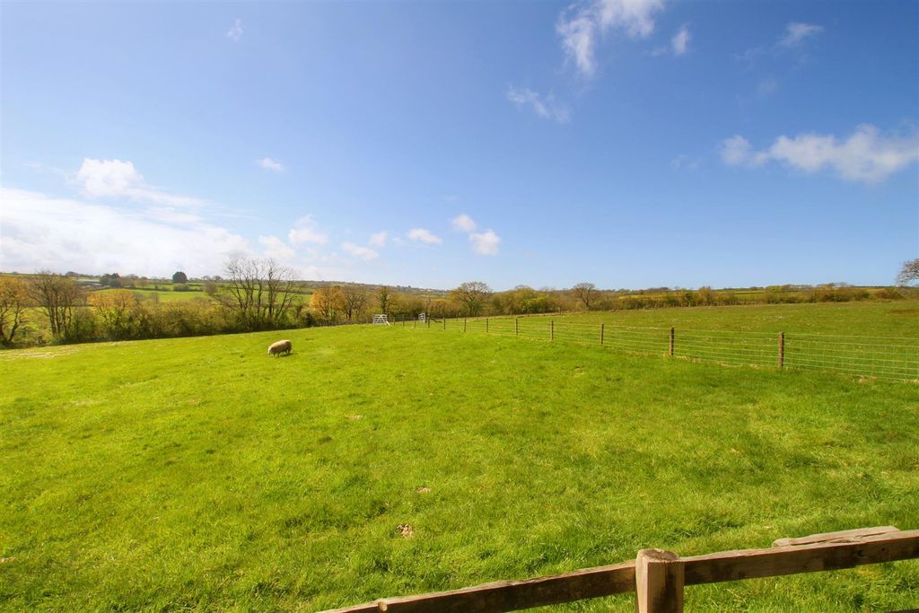 Property photo 2 of 57 Land