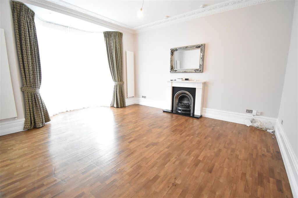 Property photo 2 of 13 Dsc_2002.Jpg