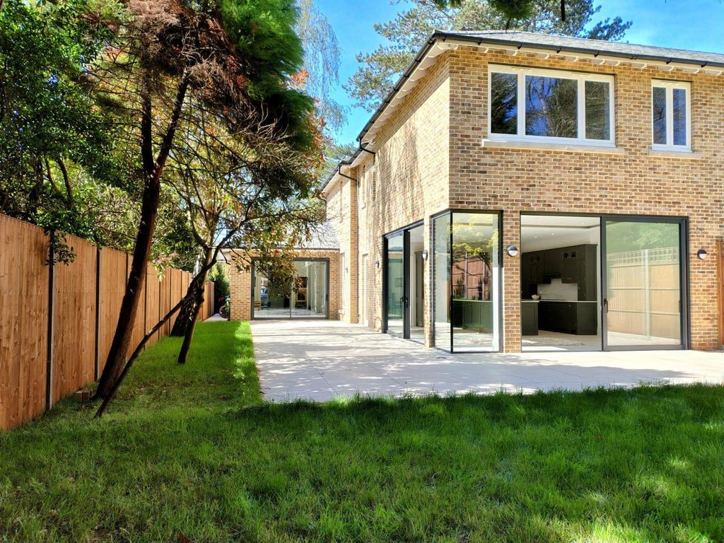 Property photo 2 of 14 Image