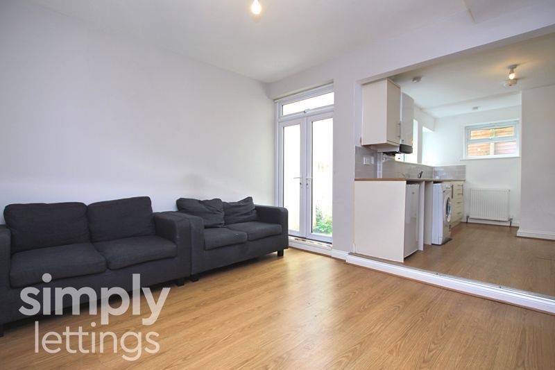 Property photo 3 of 10 Photo 3