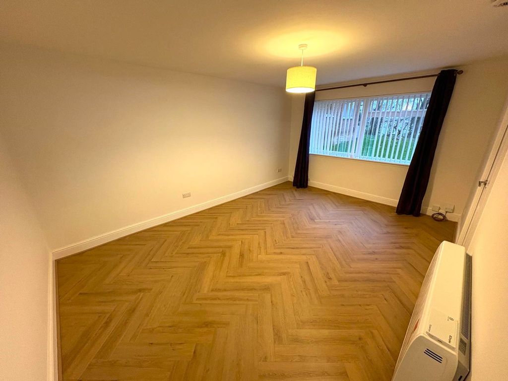 Property photo 3 of 8 Living Room