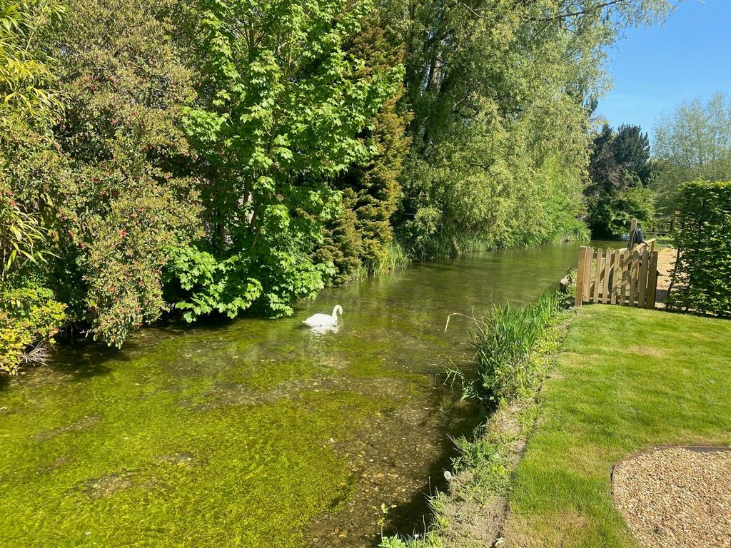 Property photo 1 of 14 Garden With River.Jpg