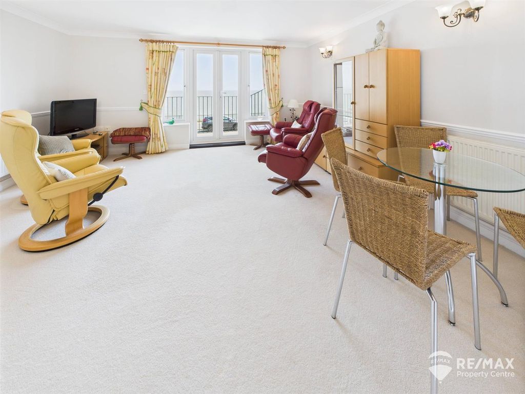 Property photo 3 of 23 Cam02842G0-Pr0224-Still013.Jpg