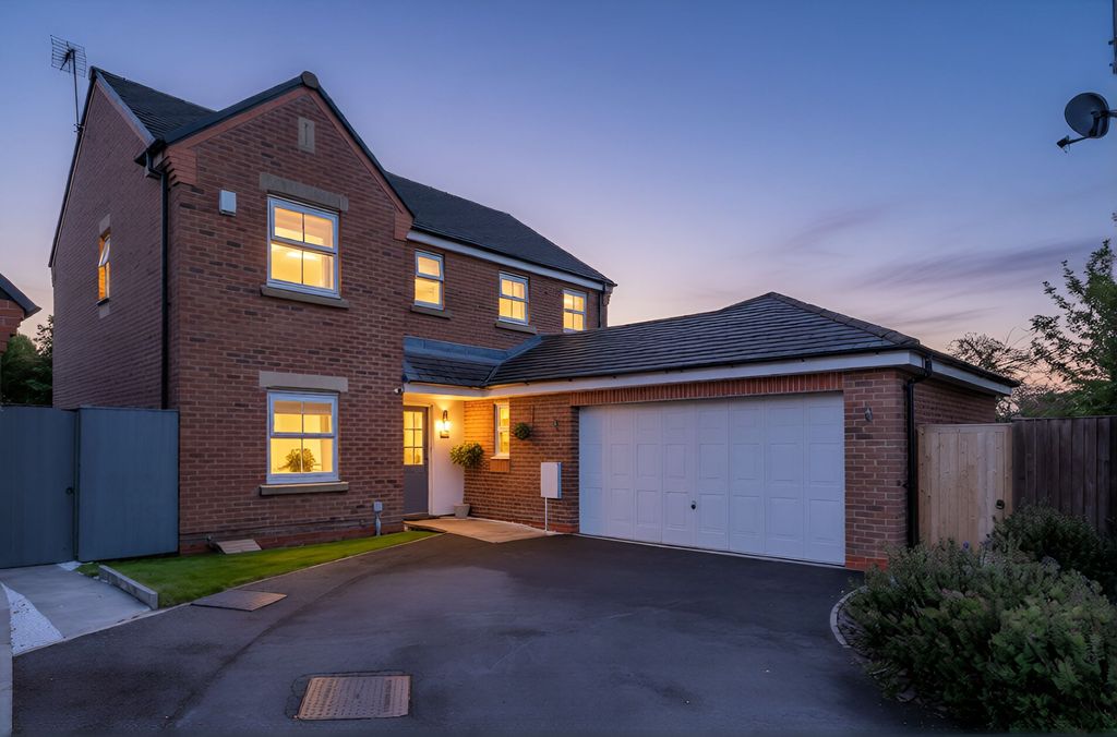 Property photo 1 of 50