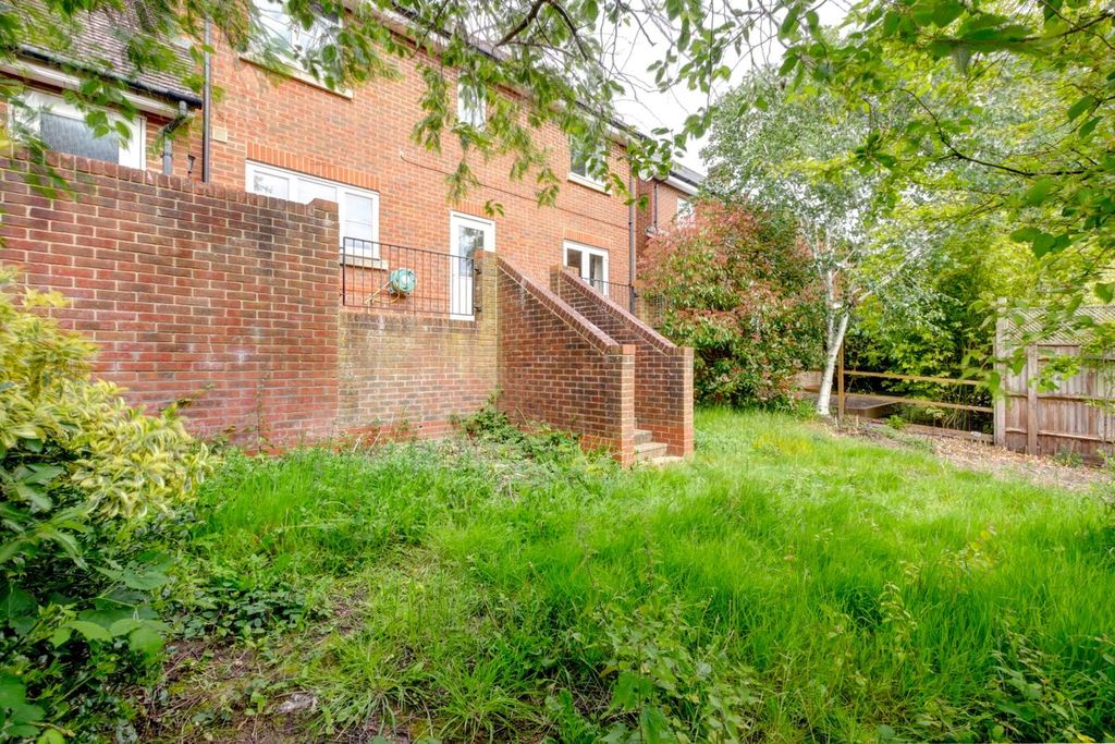 Property photo 3 of 23