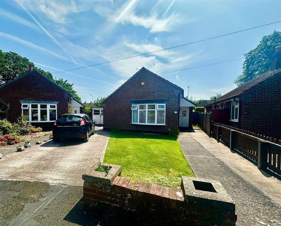 Property photo 1 of 8