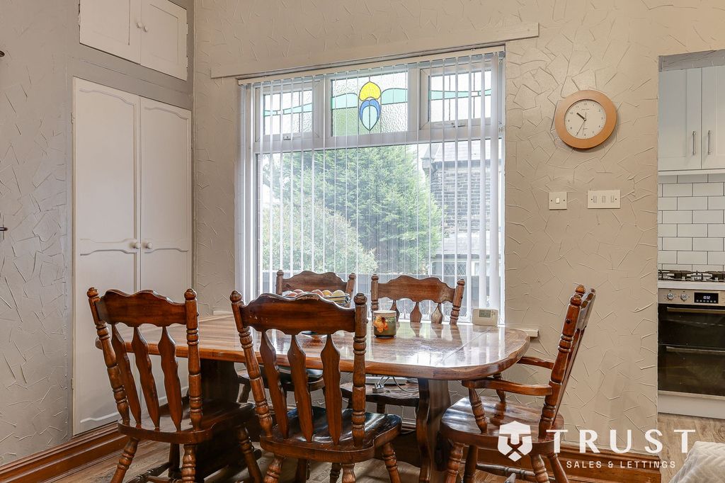 Additional image 6 of 4 bed semi-detached house for saleDeighton Lane, Batley WF17