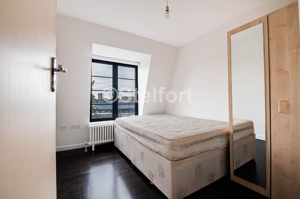 Property photo 2 of 7