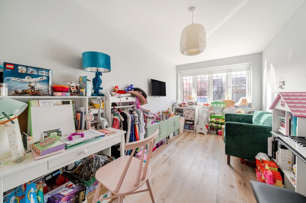 Property photo 2 of 18 Play Room