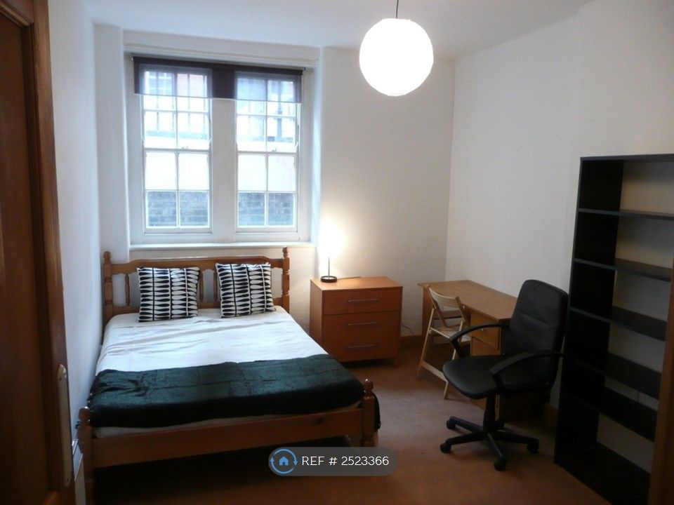 Property photo 1 of 12 Bedroom 1