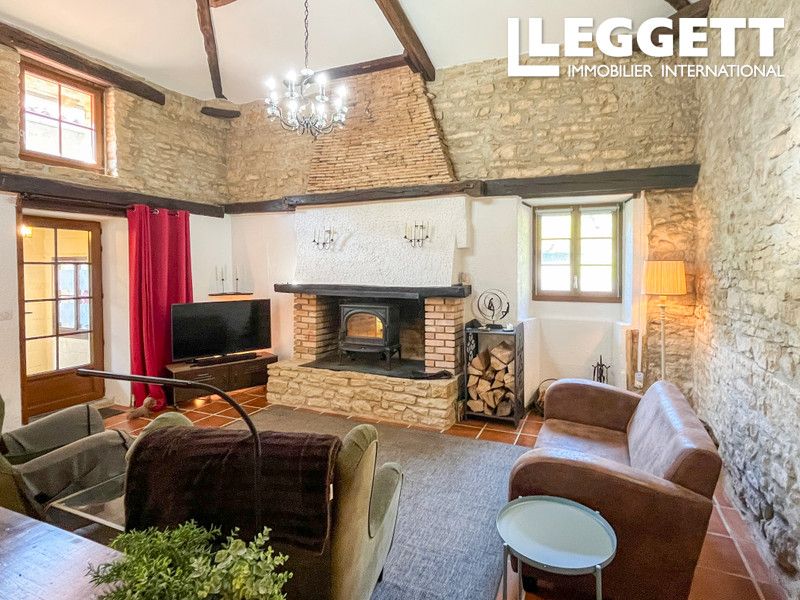 Property photo 3 of 10