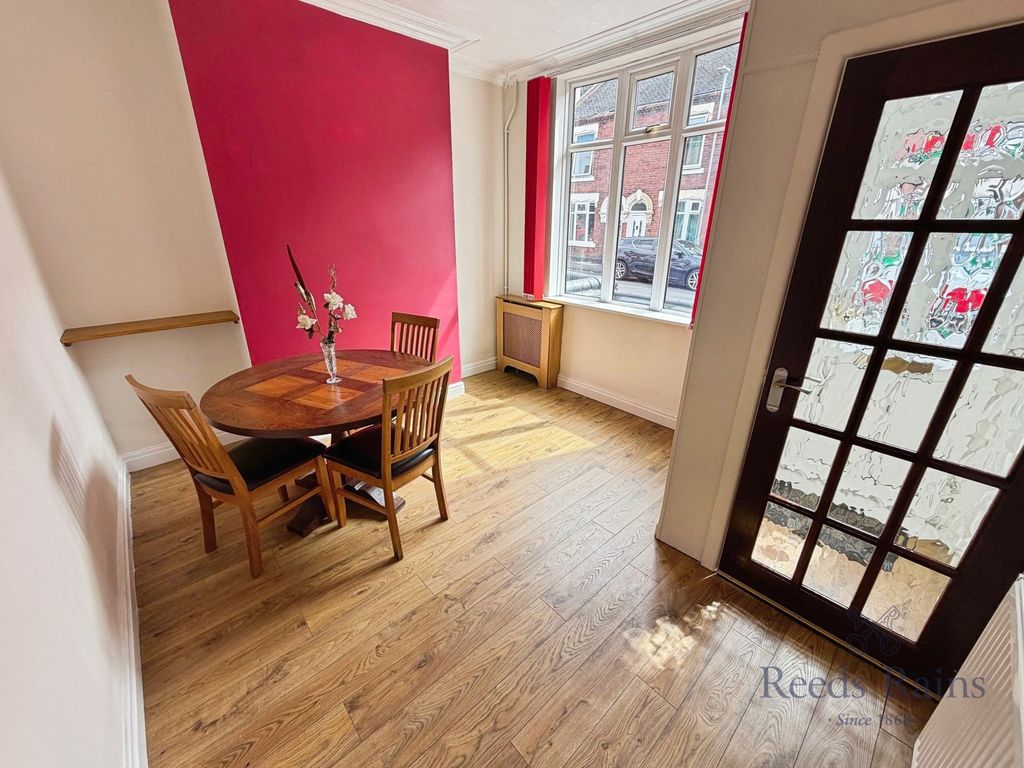 Property photo 2 of 12 Dining Room