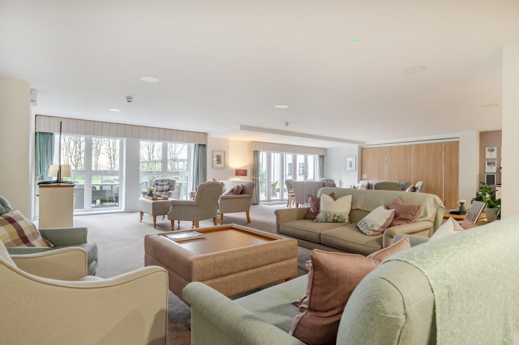 Property photo 3 of 3 Communal Lounge Area