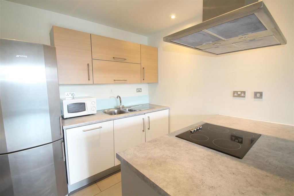 Property photo 2 of 13 Kitchen