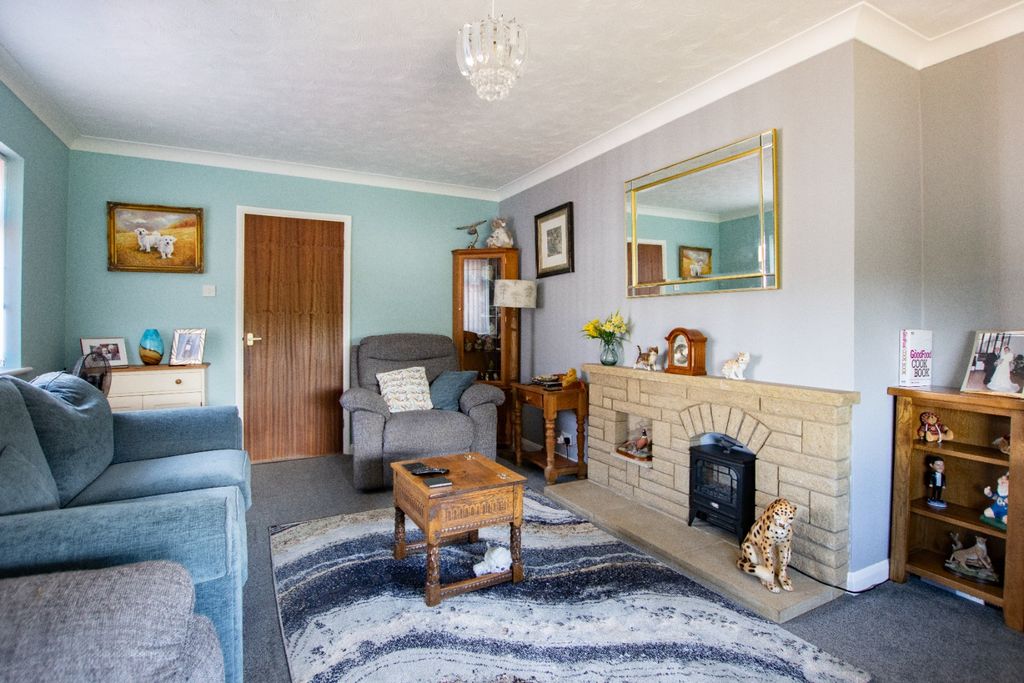 Property photo 3 of 22 5297135