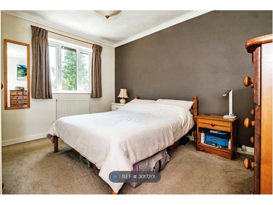 Property photo 2 of 3