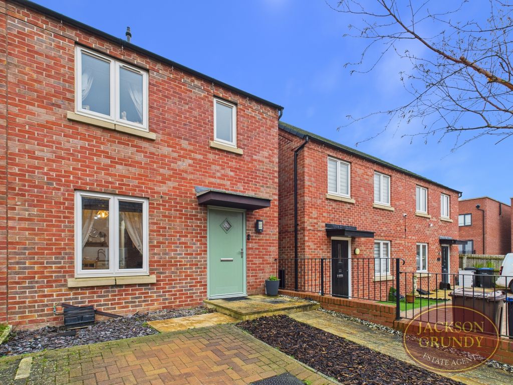 Property photo 1 of 13 Hever Close