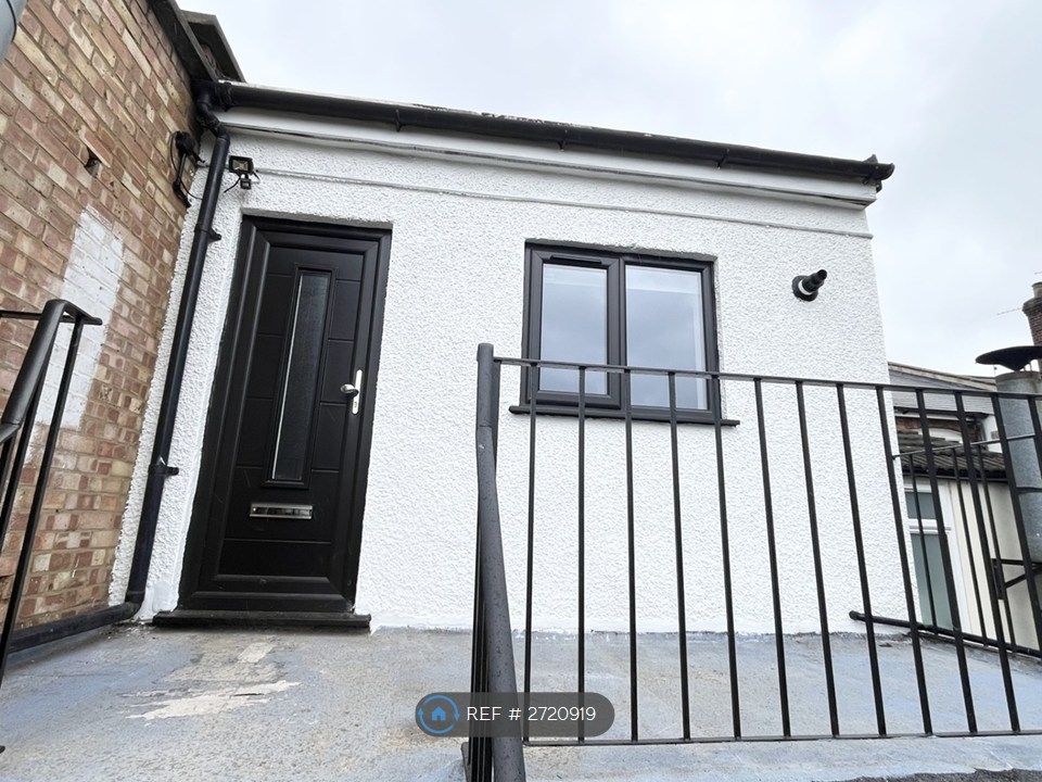 Property photo 2 of 14 Front