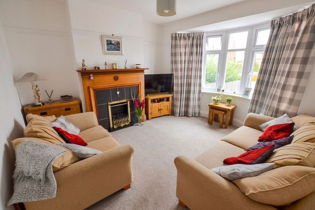Property photo 1 of 25