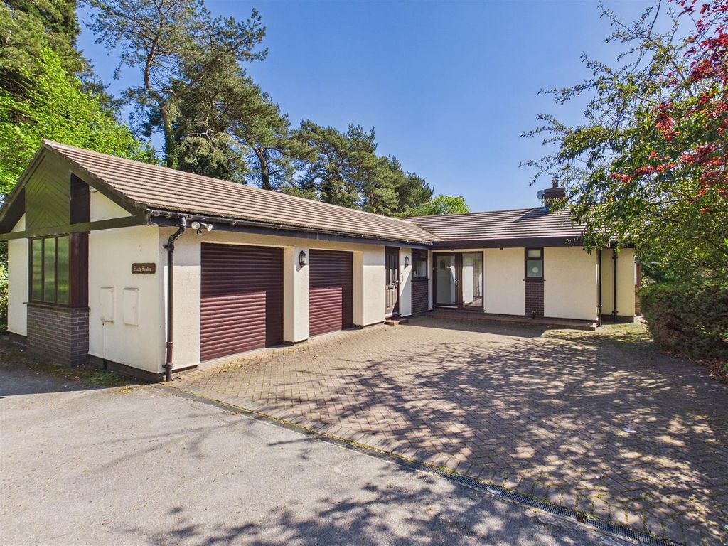 Property photo 1 of 20 Front