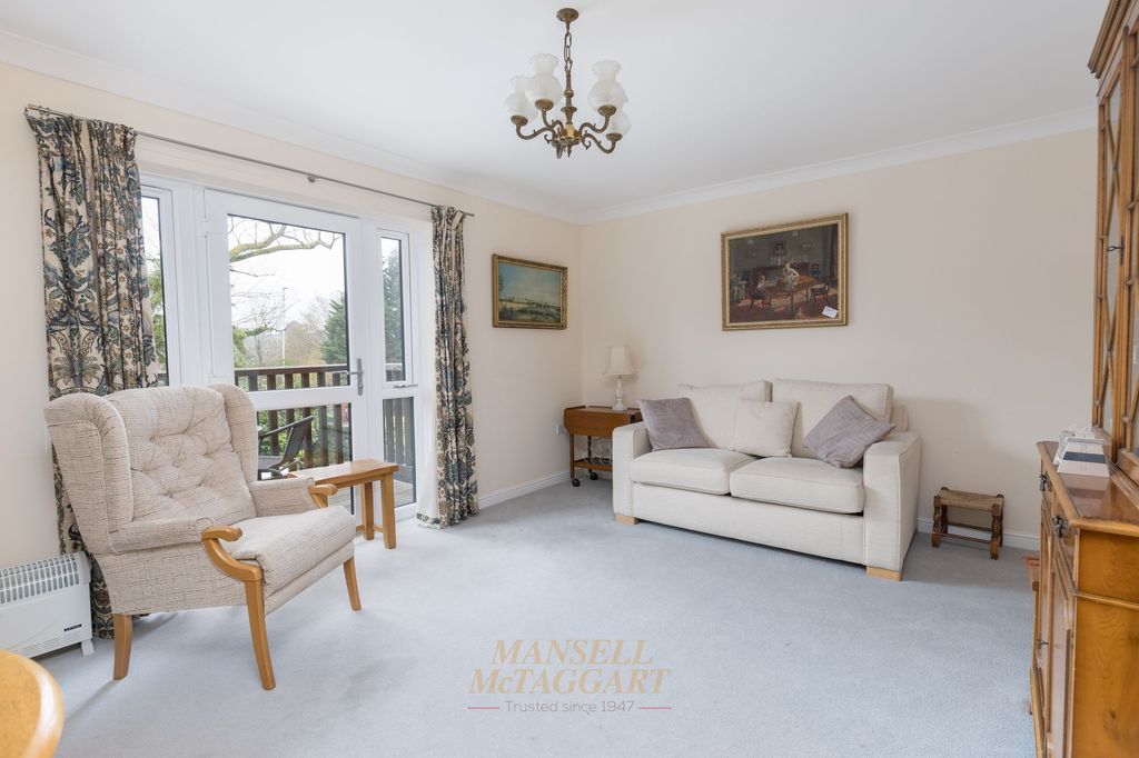 Property photo 2 of 14