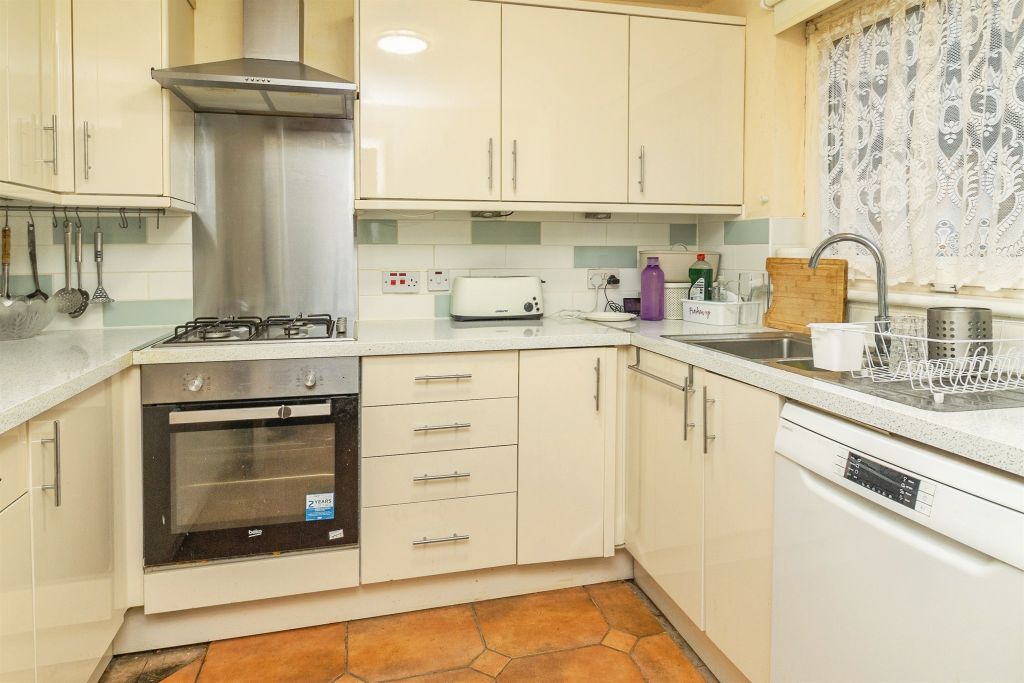 Property photo 3 of 19