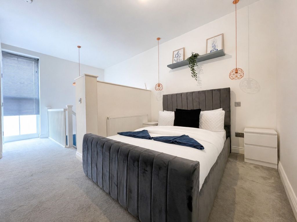 Property photo 1 of 9 4632810