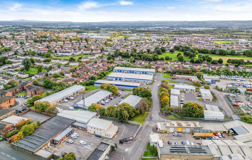 Property photo 3 of 7 8640168-20240925Dundyvan Ind Est17