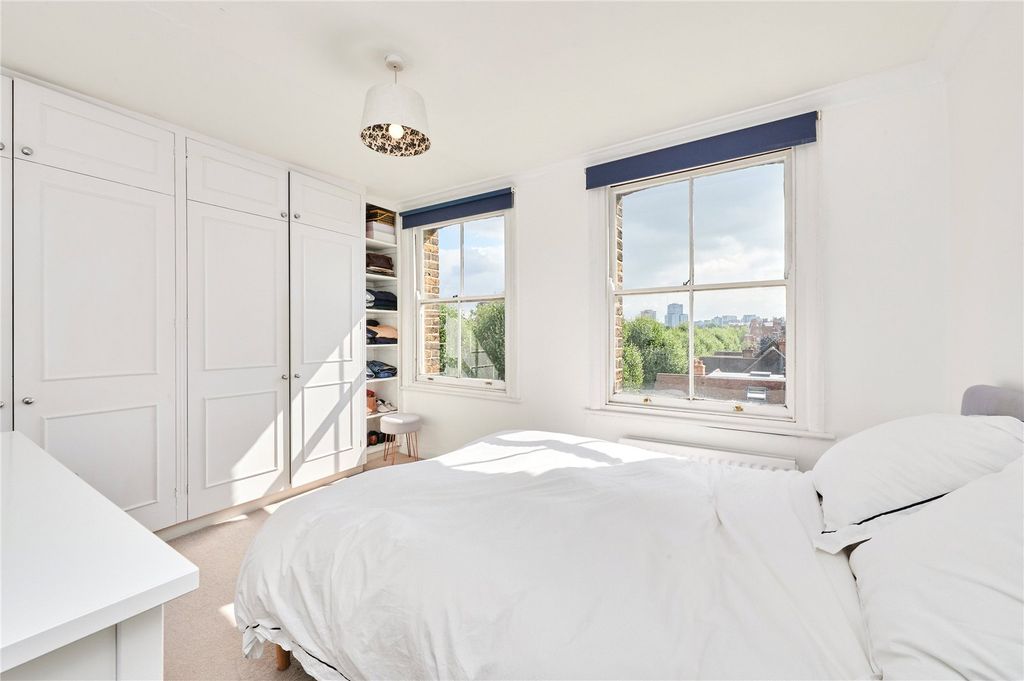 Property photo 2 of 15 Principle Bedroom
