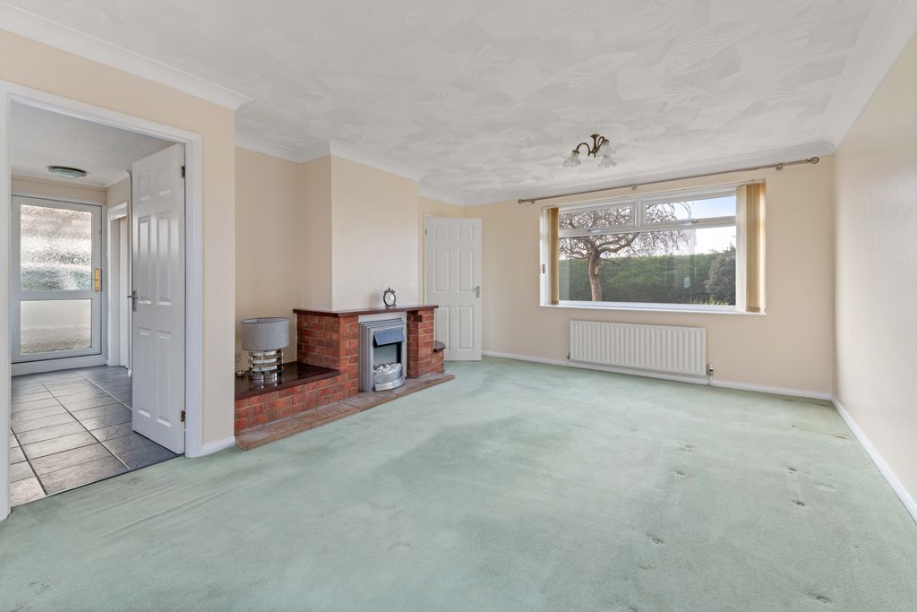 Property photo 3 of 21