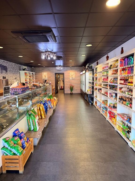 Property photo 3 of 13