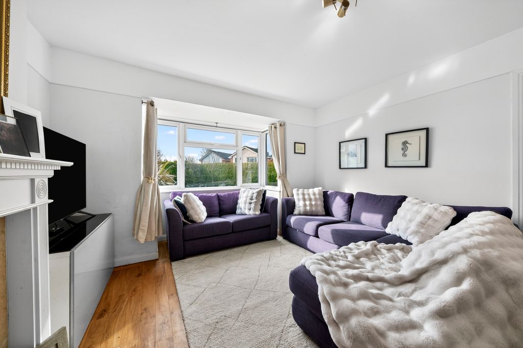 Property photo 3 of 20