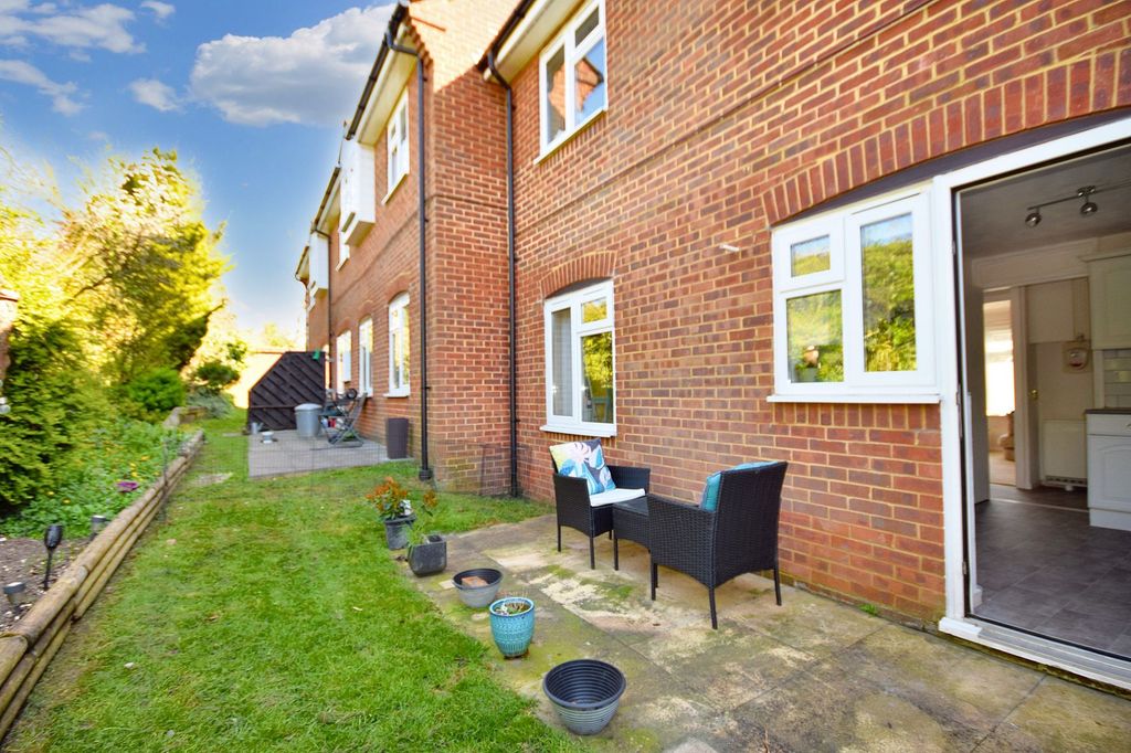 Property photo 3 of 13