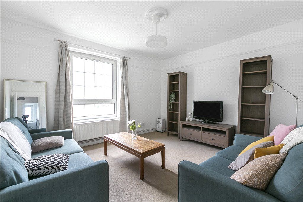 Property photo 2 of 15 Reception