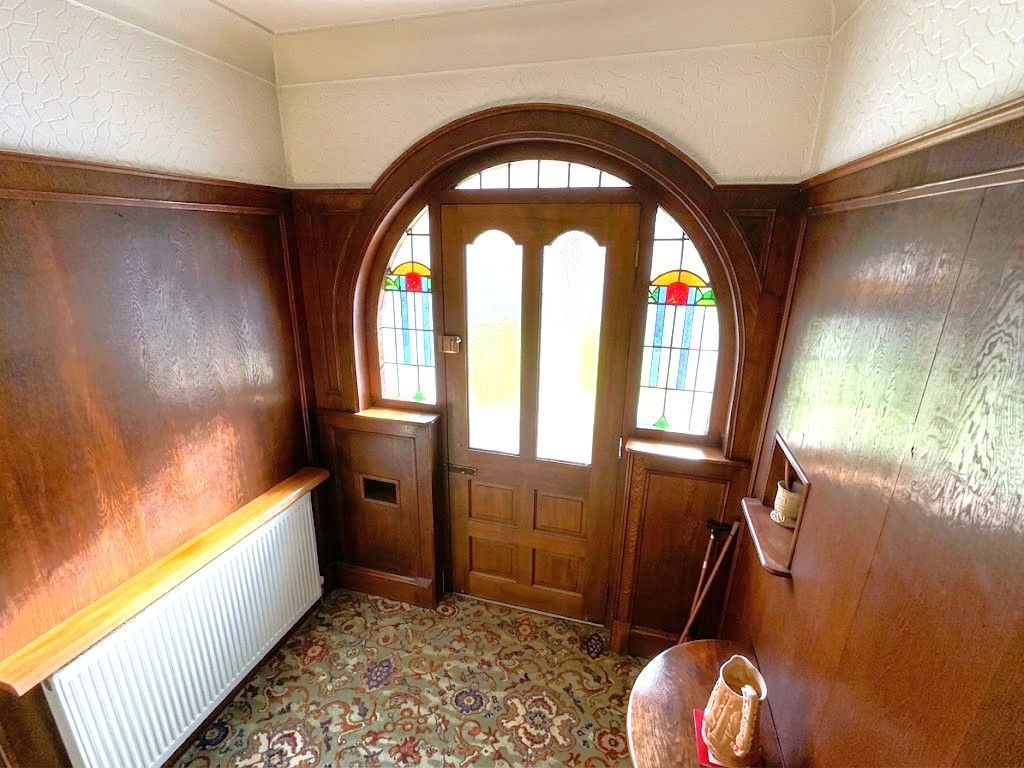 Property photo 3 of 11