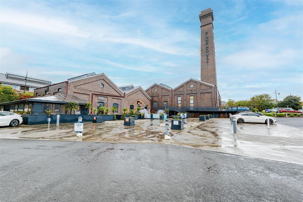 Property photo 1 of 21 P1388182.Jpg