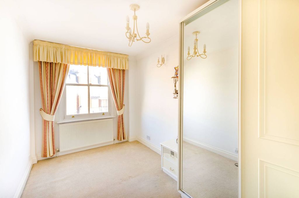 Property photo 1 of 8