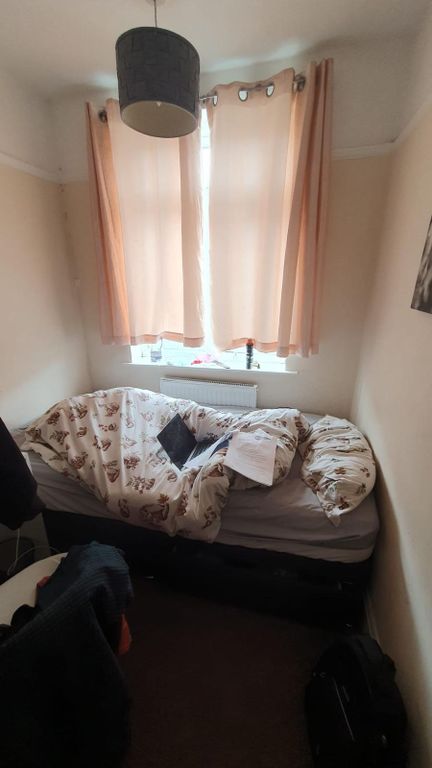 Property photo 1 of 2