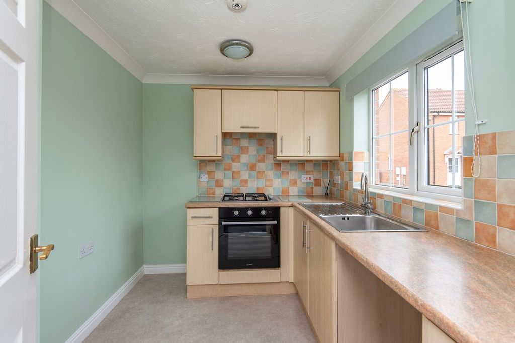 Property photo 2 of 11
