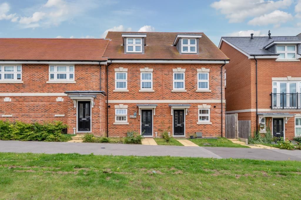 Property photo 1 of 10 External View