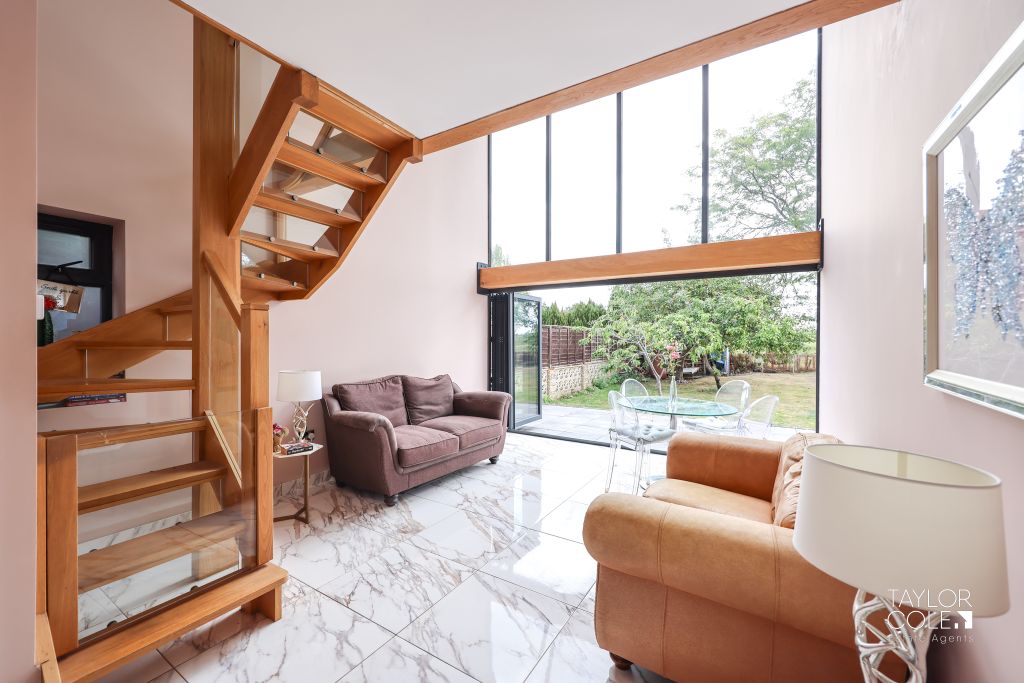 Property photo 2 of 42