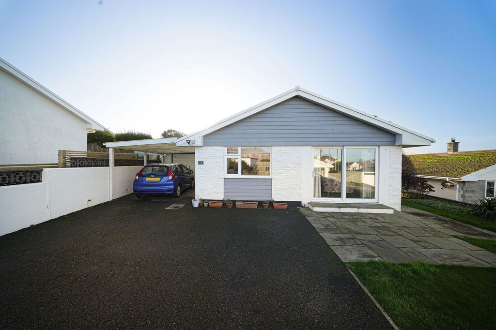 Property photo 2 of 15