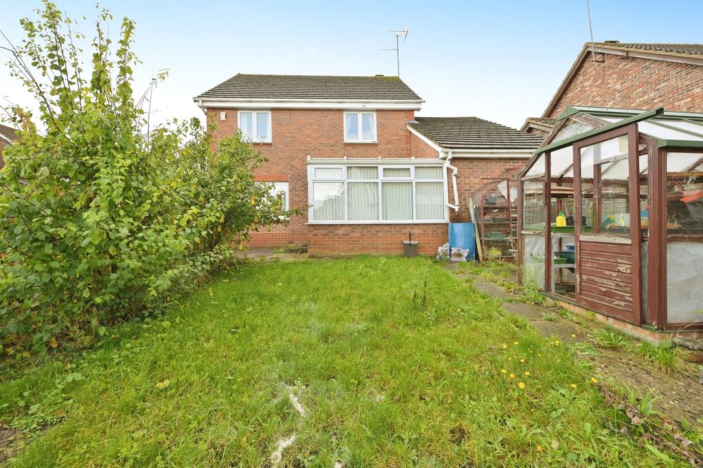 Property photo 2 of 17